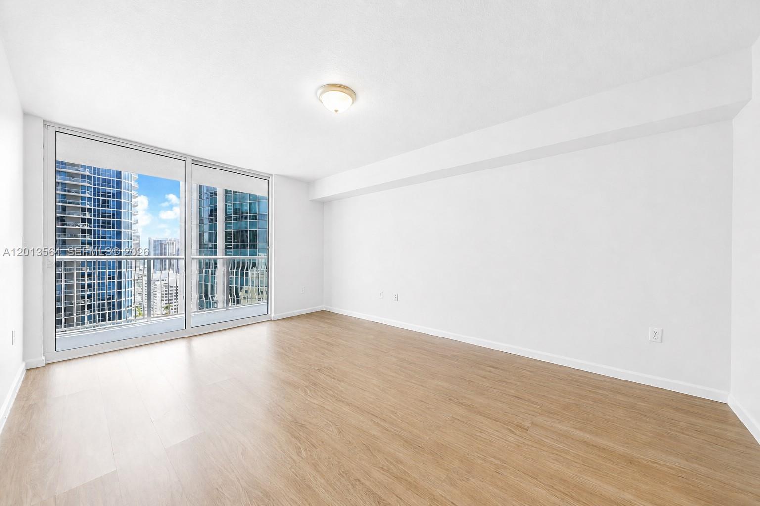 THE CLUB AT BRICKELL BAY - Residential