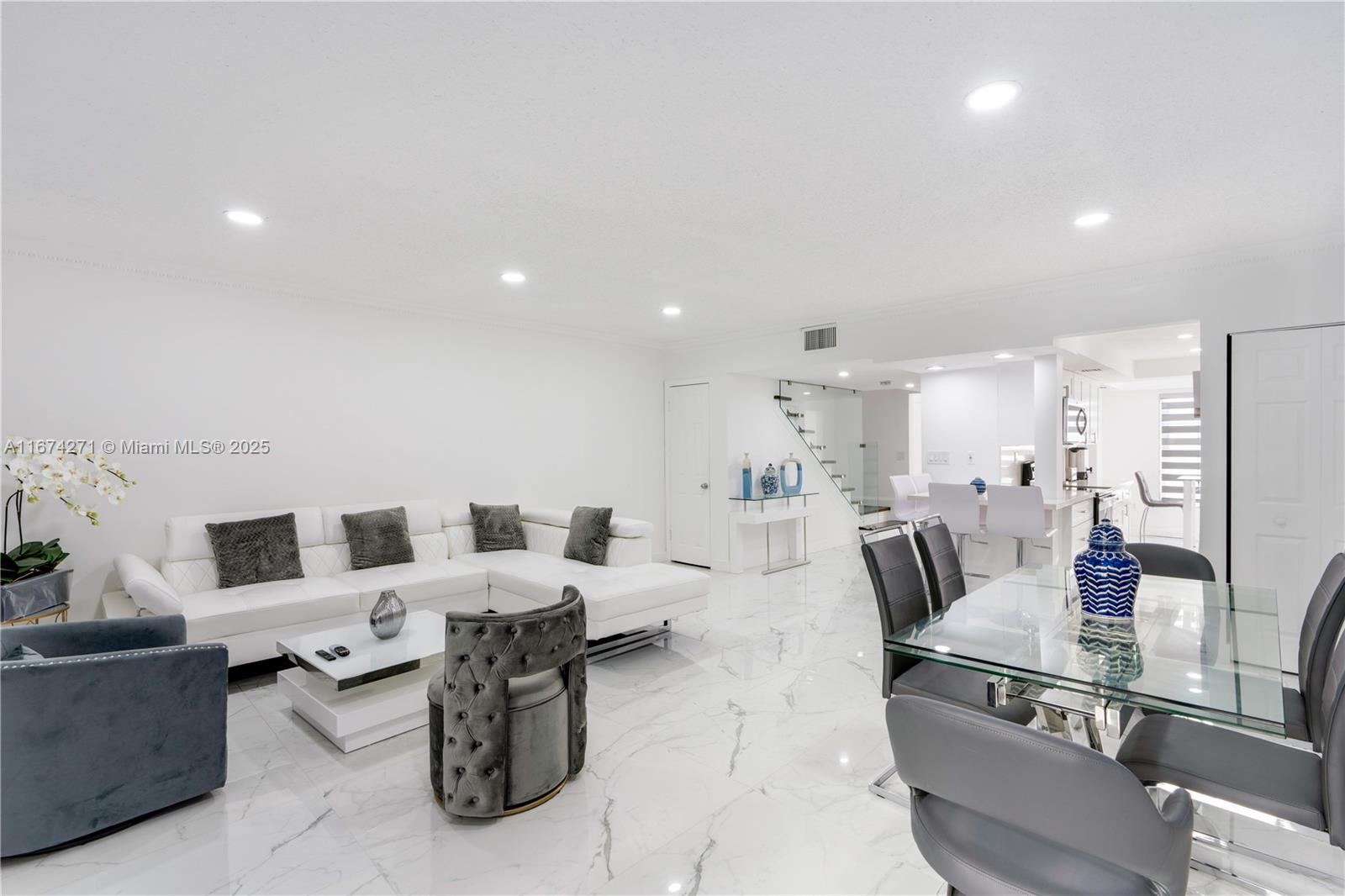 ALTOS DEL MAR NO 4 - Residential Income