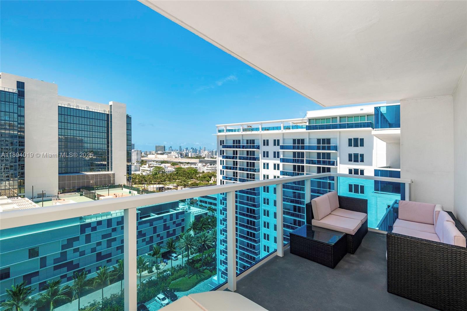 RONEY PALACE CONDO - Residential Lease