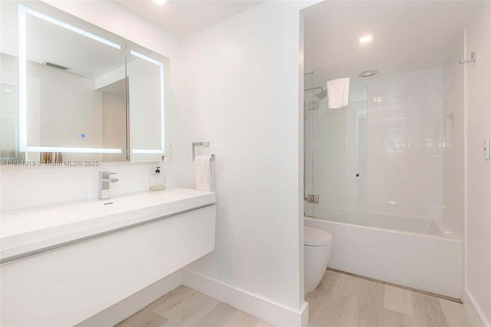 RONEY PALACE CONDO - Residential Lease