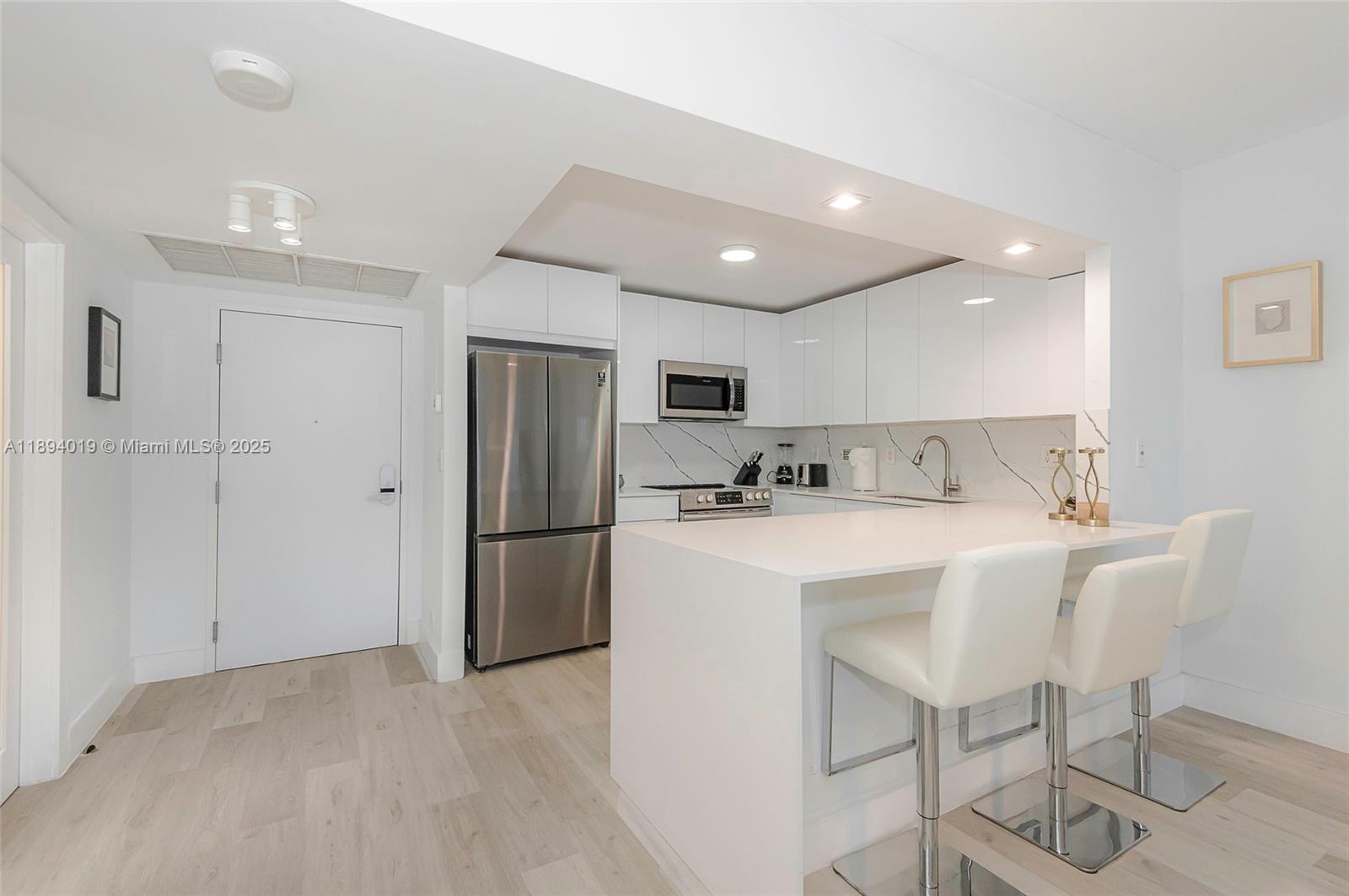 RONEY PALACE CONDO - Residential Lease