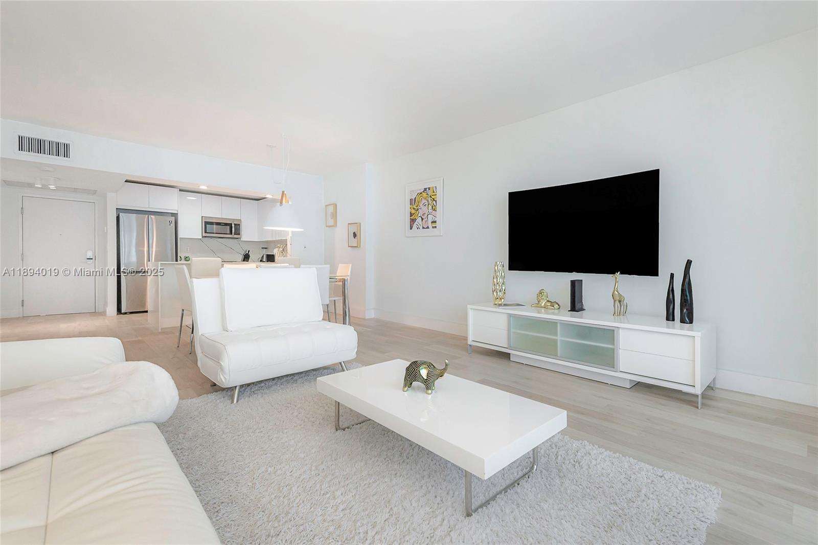 RONEY PALACE CONDO - Residential Lease
