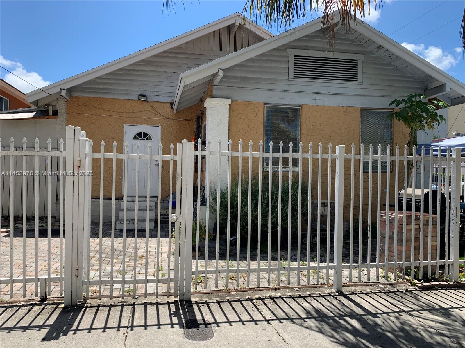 1104 NW 6th St
