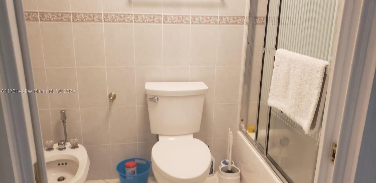 SEA AIR TOWERS CONDO - Residential Lease