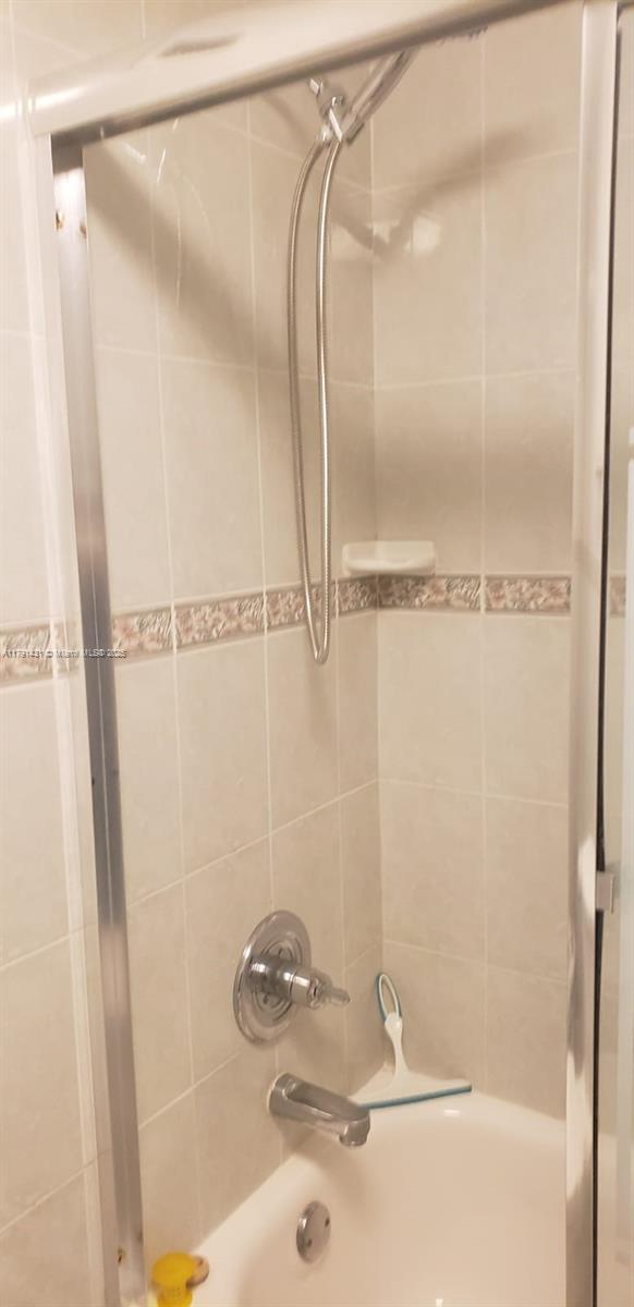 SEA AIR TOWERS CONDO - Residential Lease