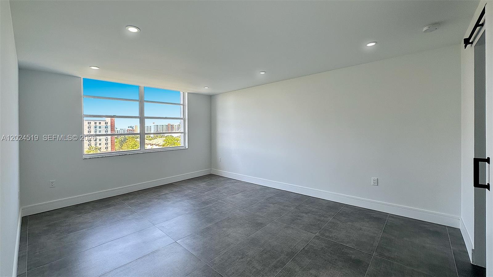 COMMODORE PLAZA CONDO - Residential Lease