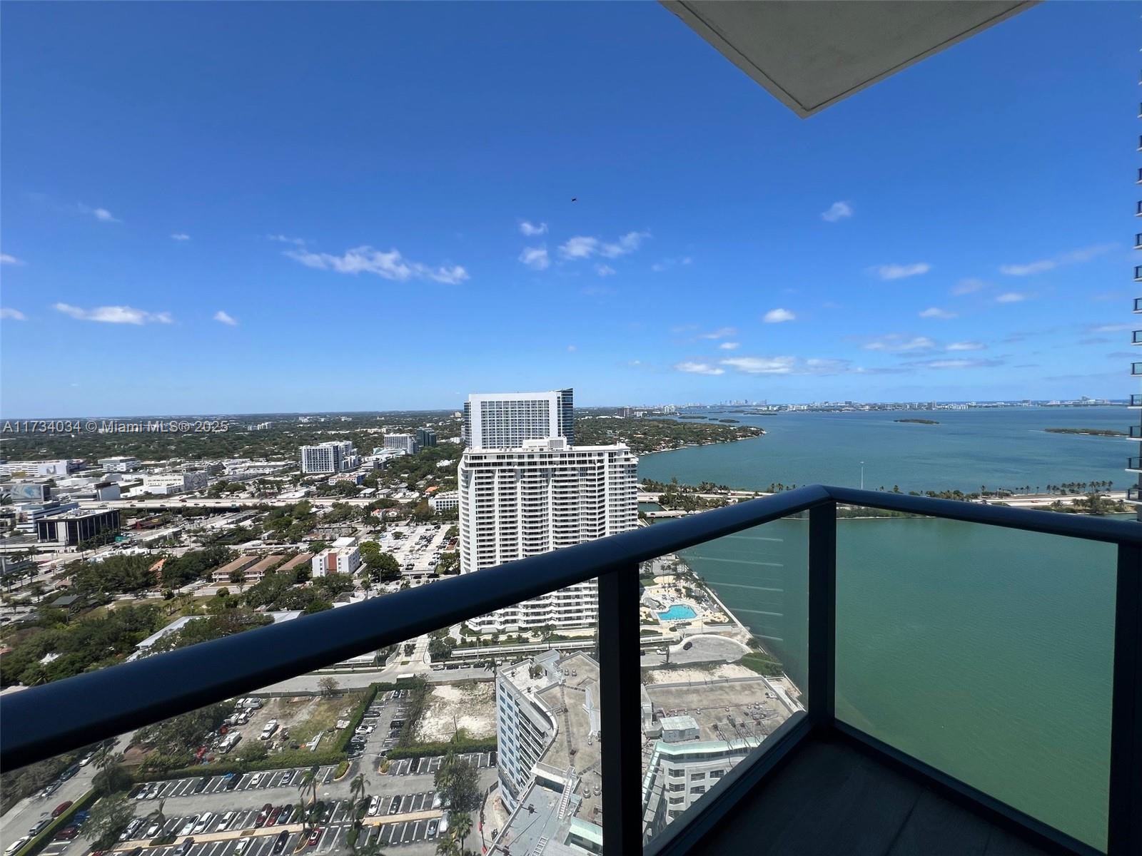 650 NE 32nd St 3508
