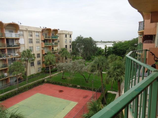 THE FOUNTAINS - Residential