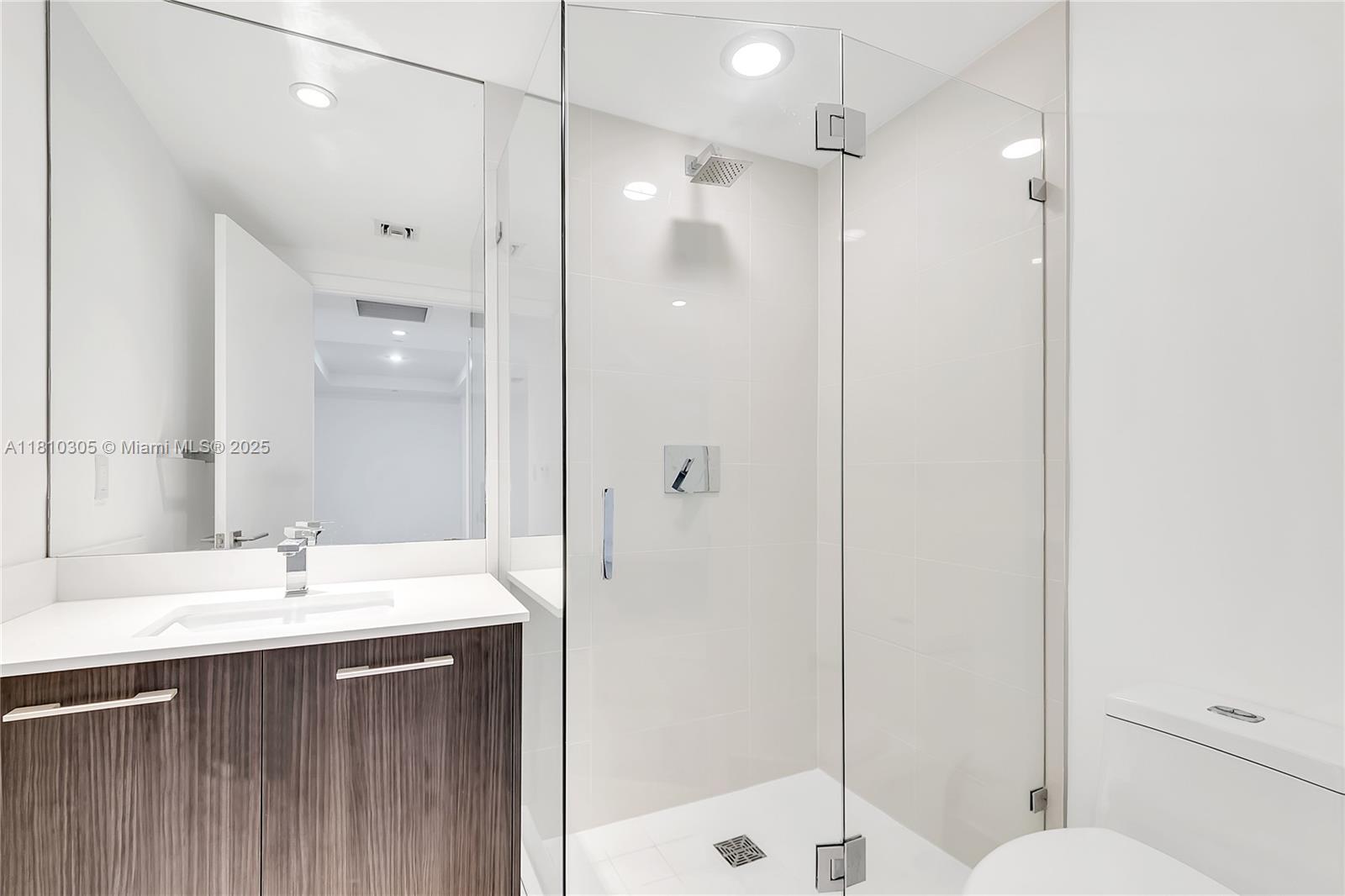 BRICKELL HEIGHTS EAST CON - Residential