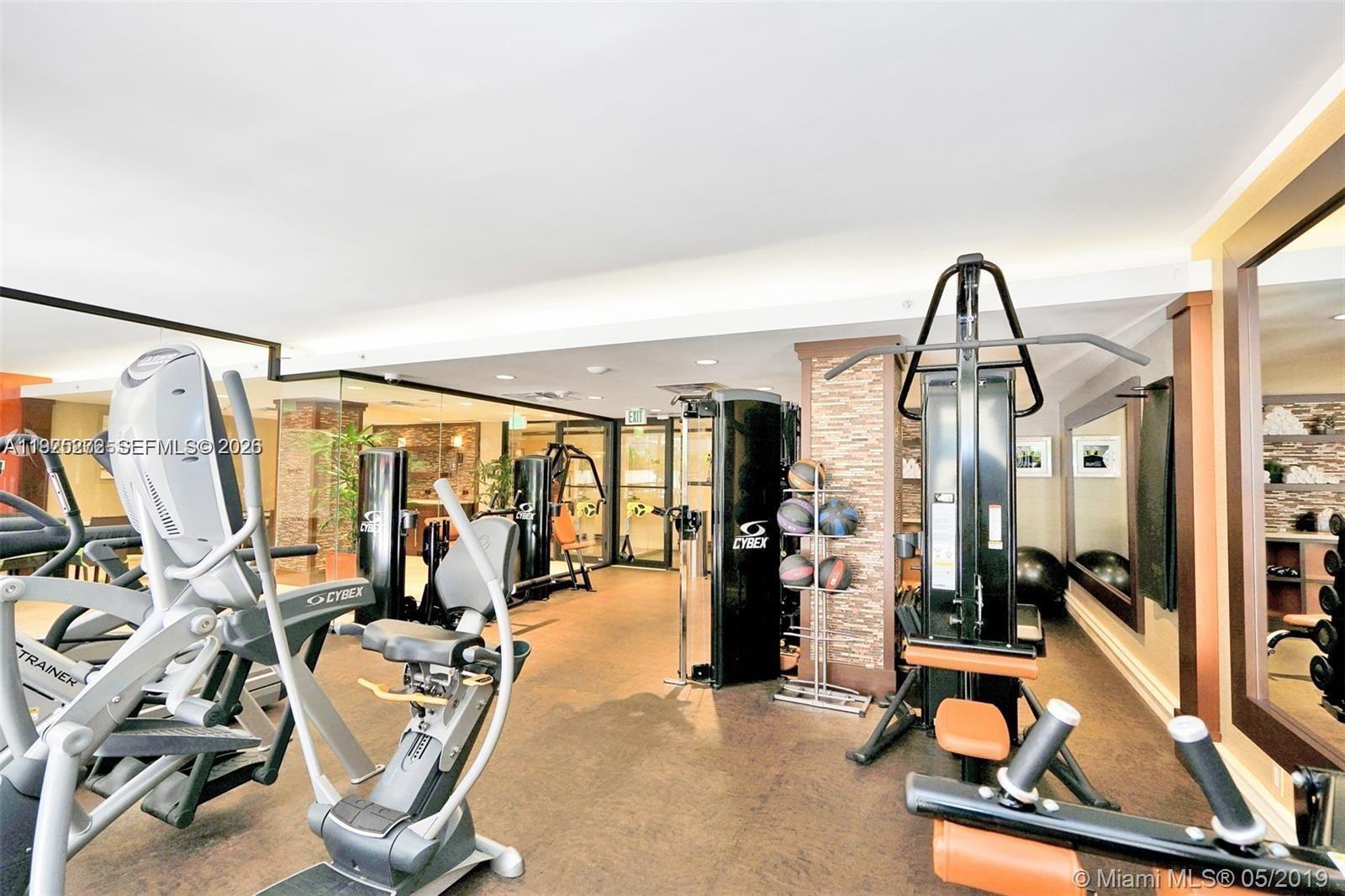 2800 ISL BLVD - Residential