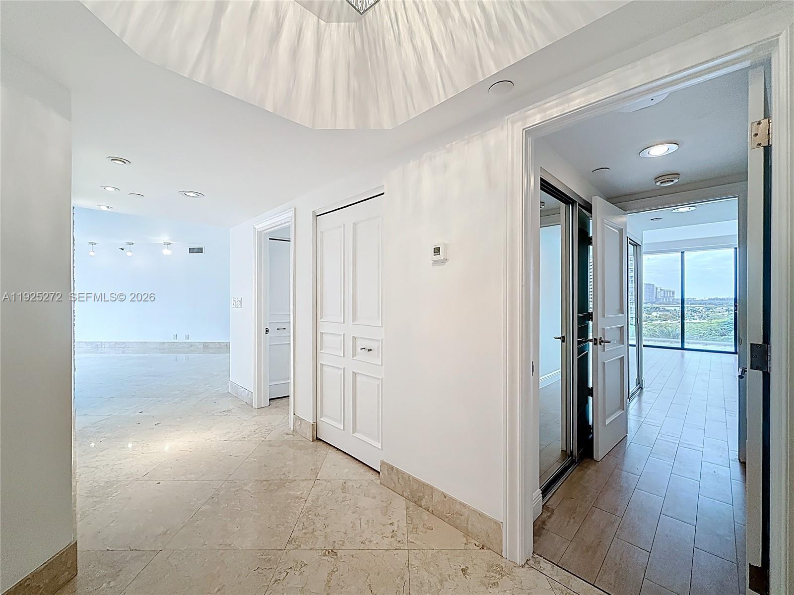 2800 ISL BLVD - Residential