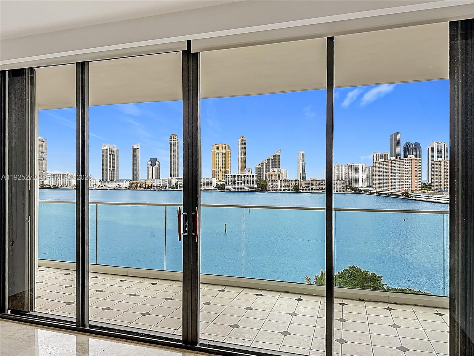 2800 ISL BLVD - Residential