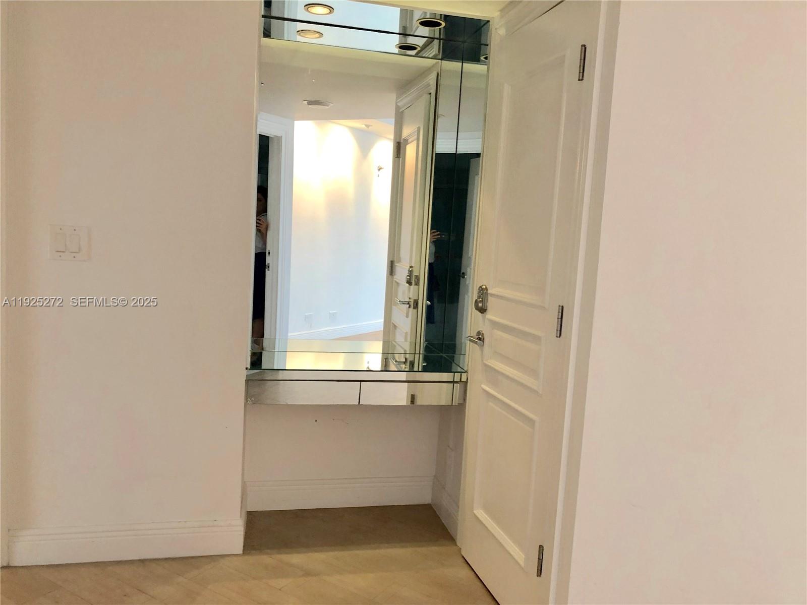 2800 ISL BLVD - Residential