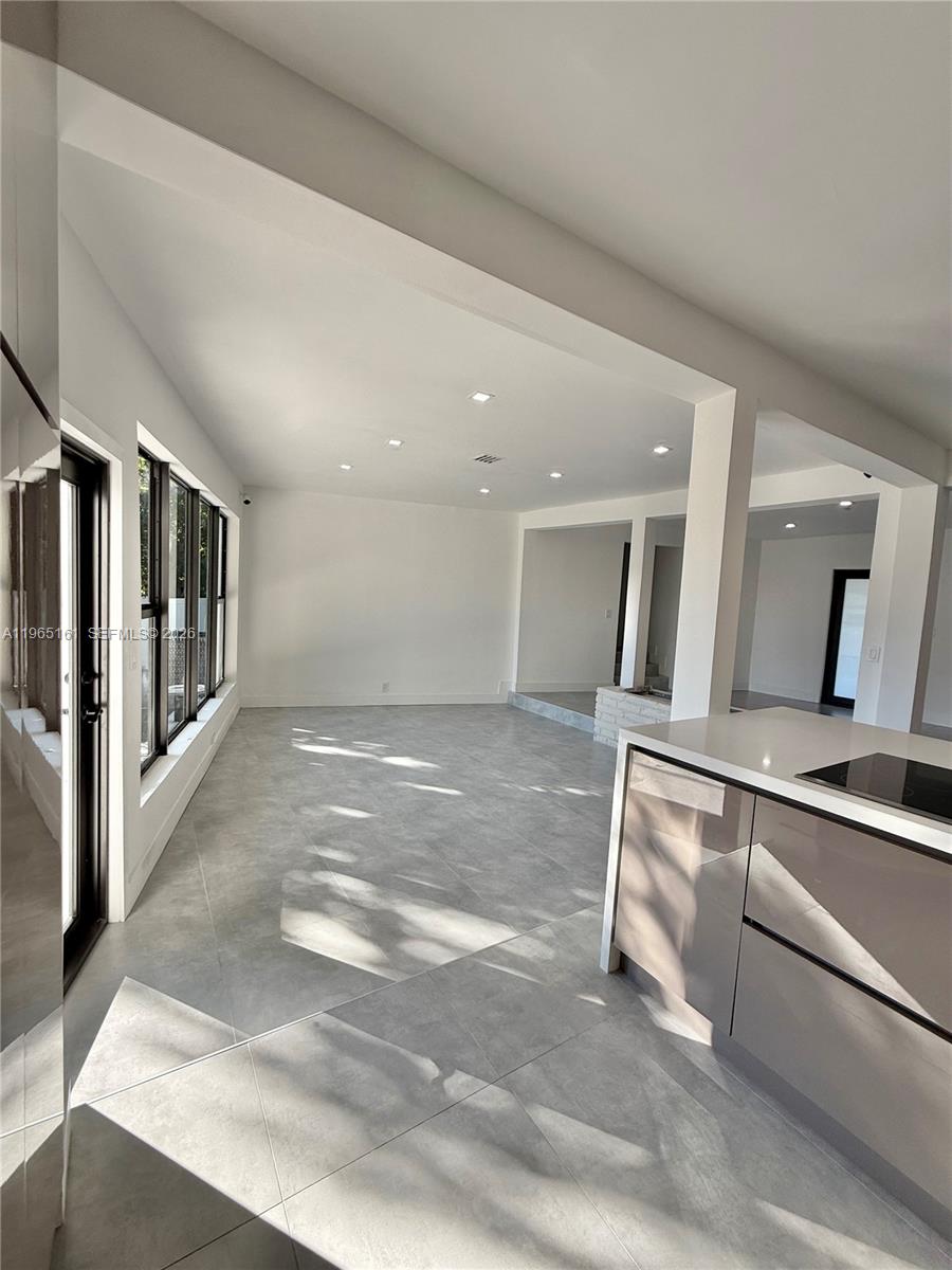 BREEZESWEPT ESTATES 1ST A - Residential