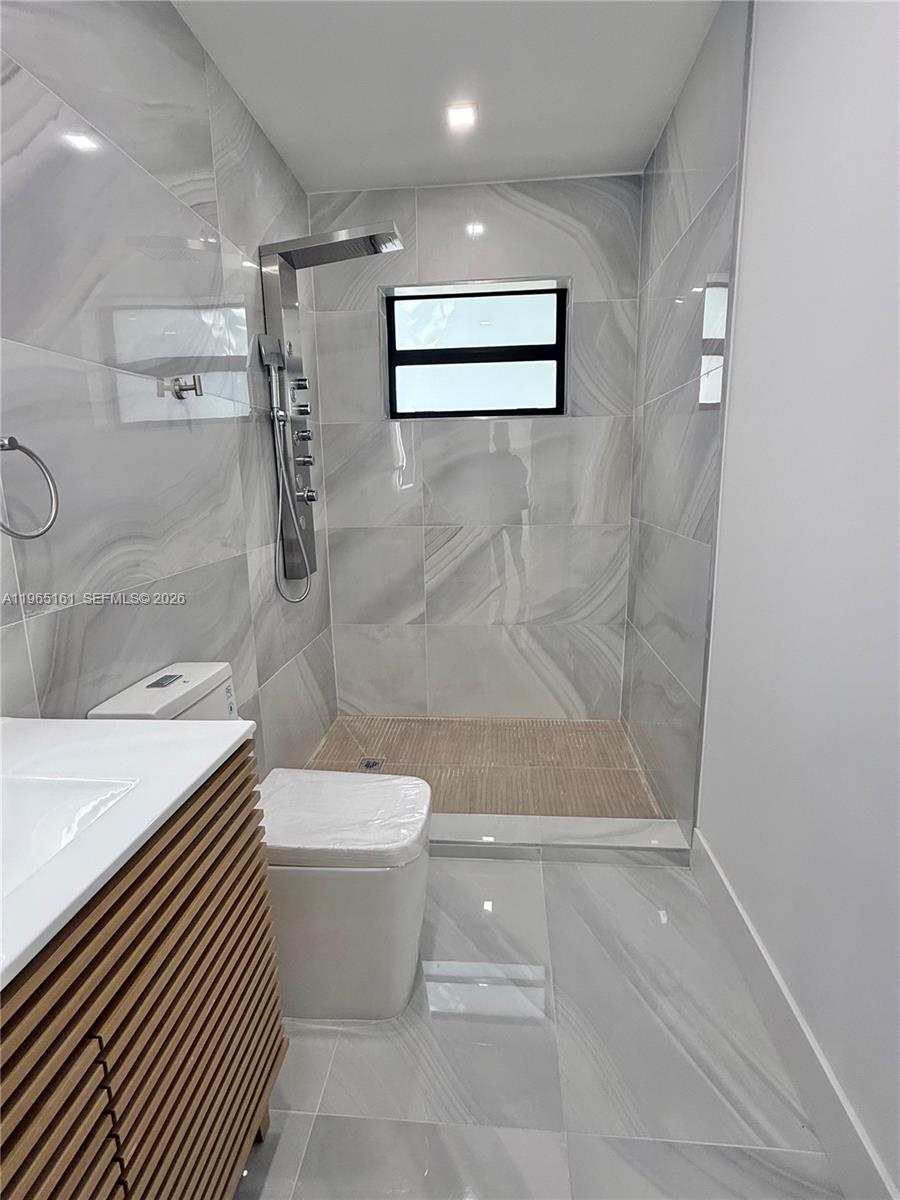 BREEZESWEPT ESTATES 1ST A - Residential