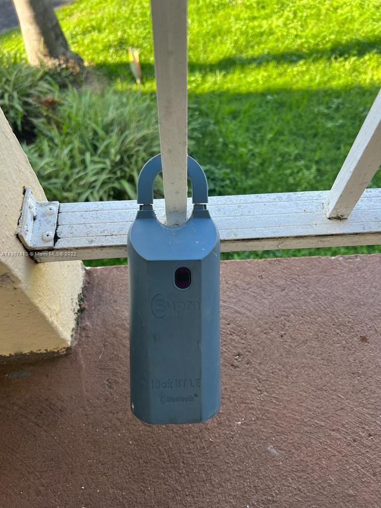 PARADISE AT DADELAND COND - Residential