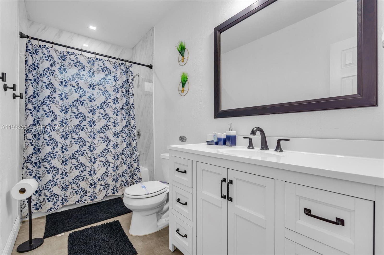 PLEASANT VILLAGE - Residential Lease