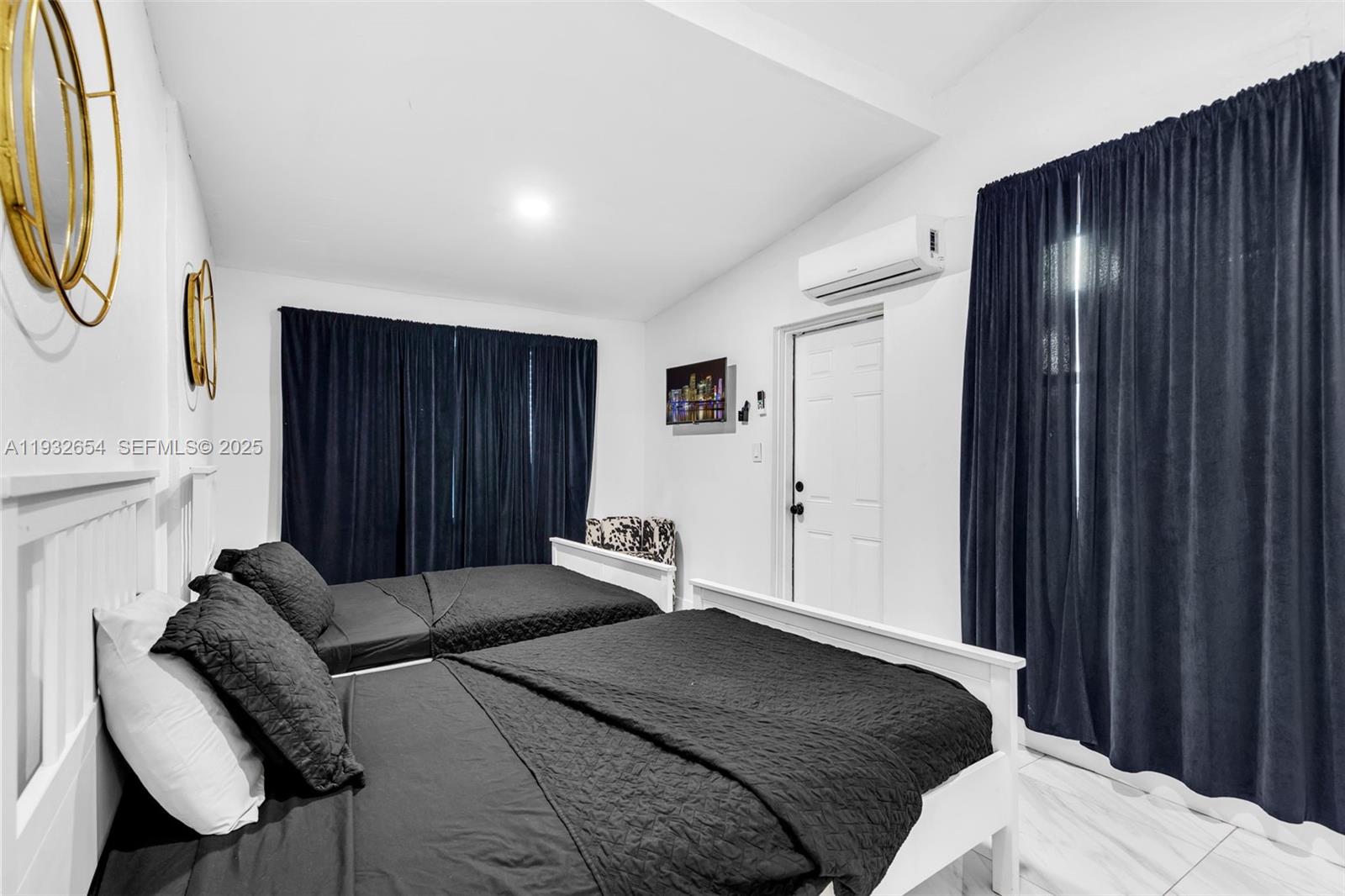 PLEASANT VILLAGE - Residential Lease