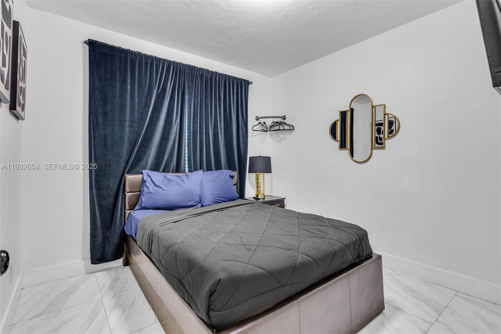 PLEASANT VILLAGE - Residential Lease