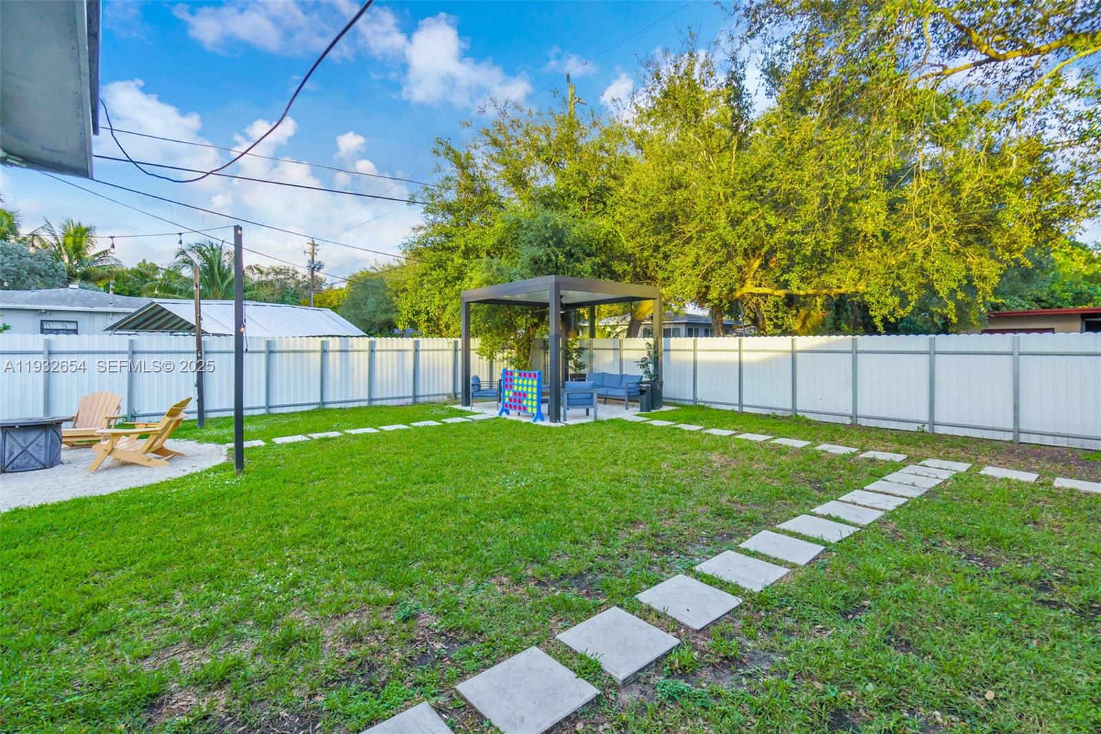 PLEASANT VILLAGE - Residential Lease