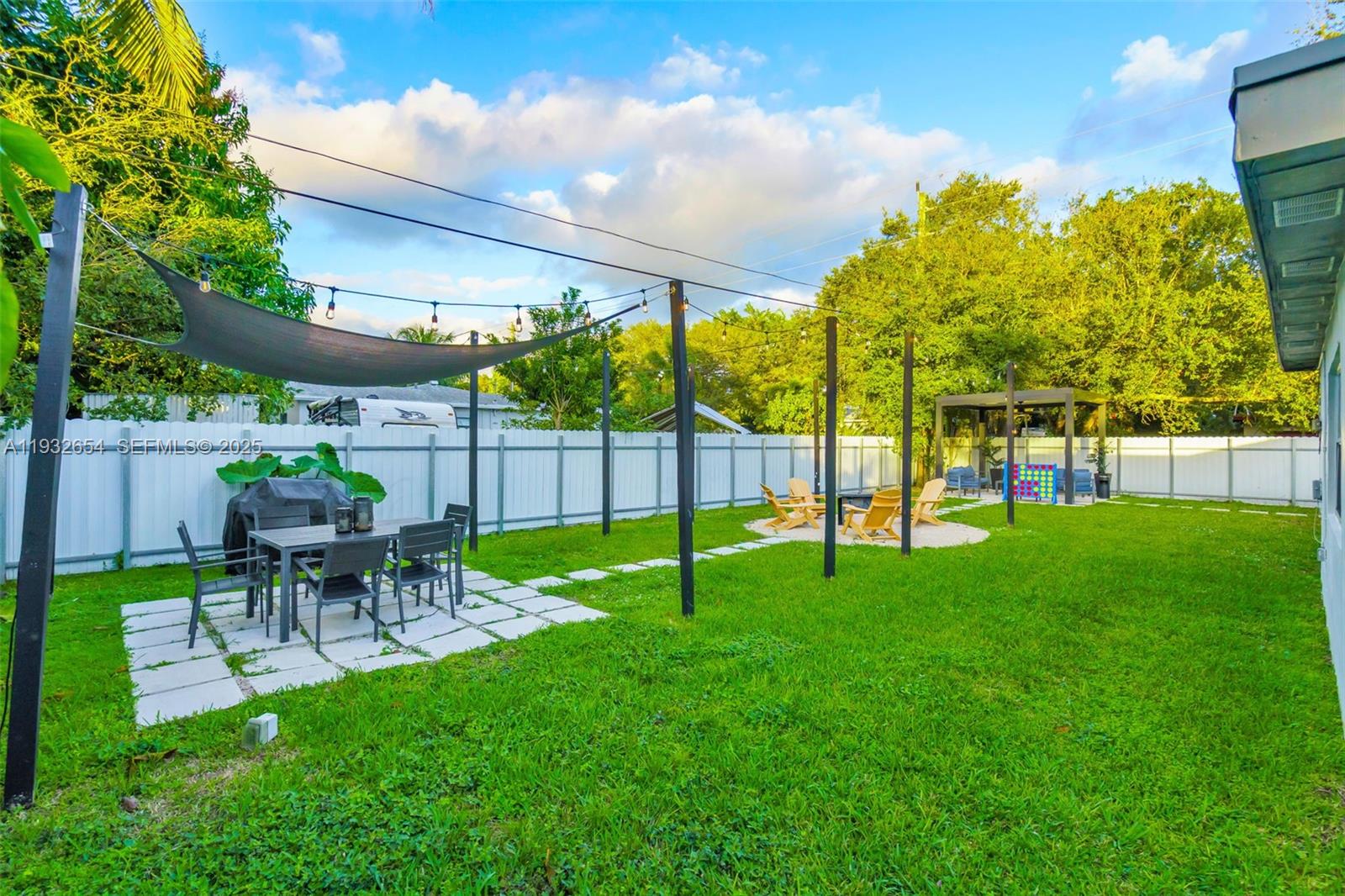 PLEASANT VILLAGE - Residential Lease