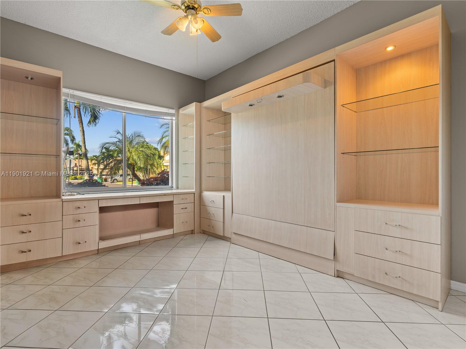 LOMBARDY REPLAT - Residential