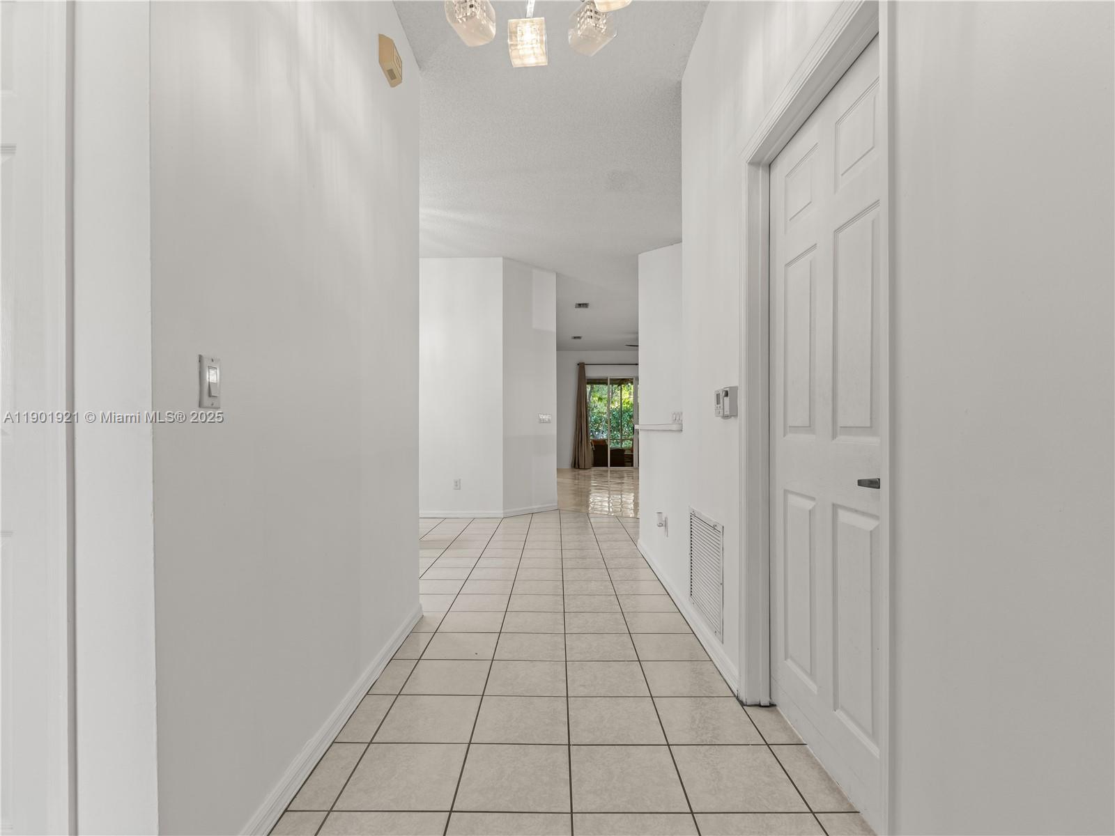 LOMBARDY REPLAT - Residential