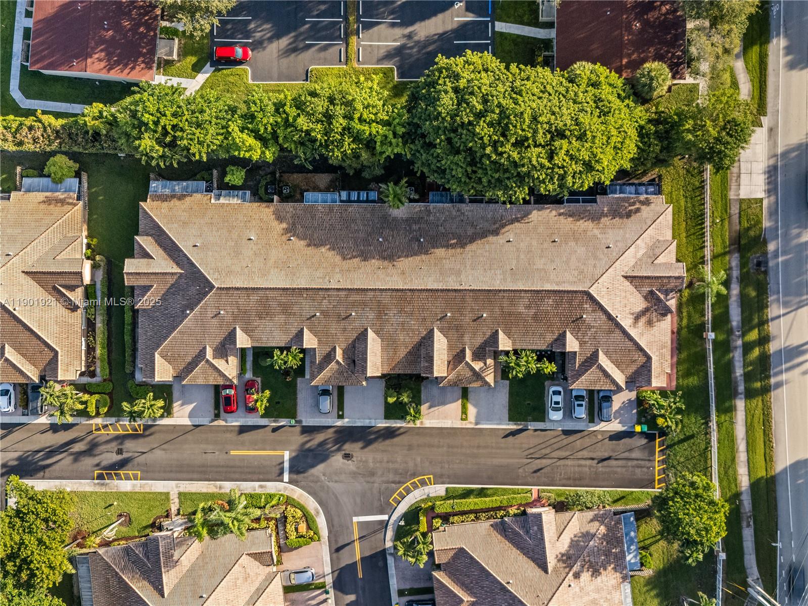 LOMBARDY REPLAT - Residential