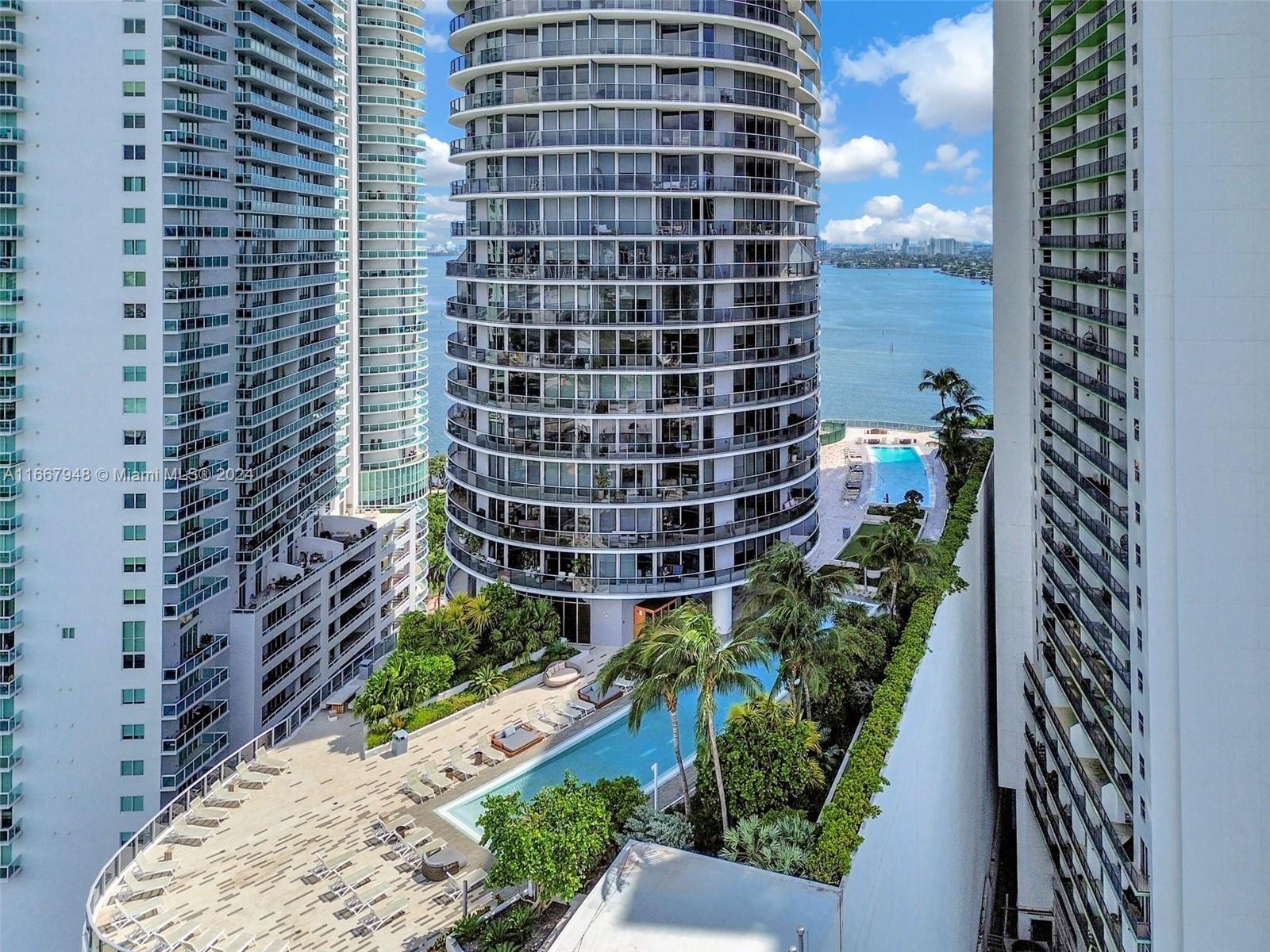 ARIA ON THE BAY CONDO - Residential