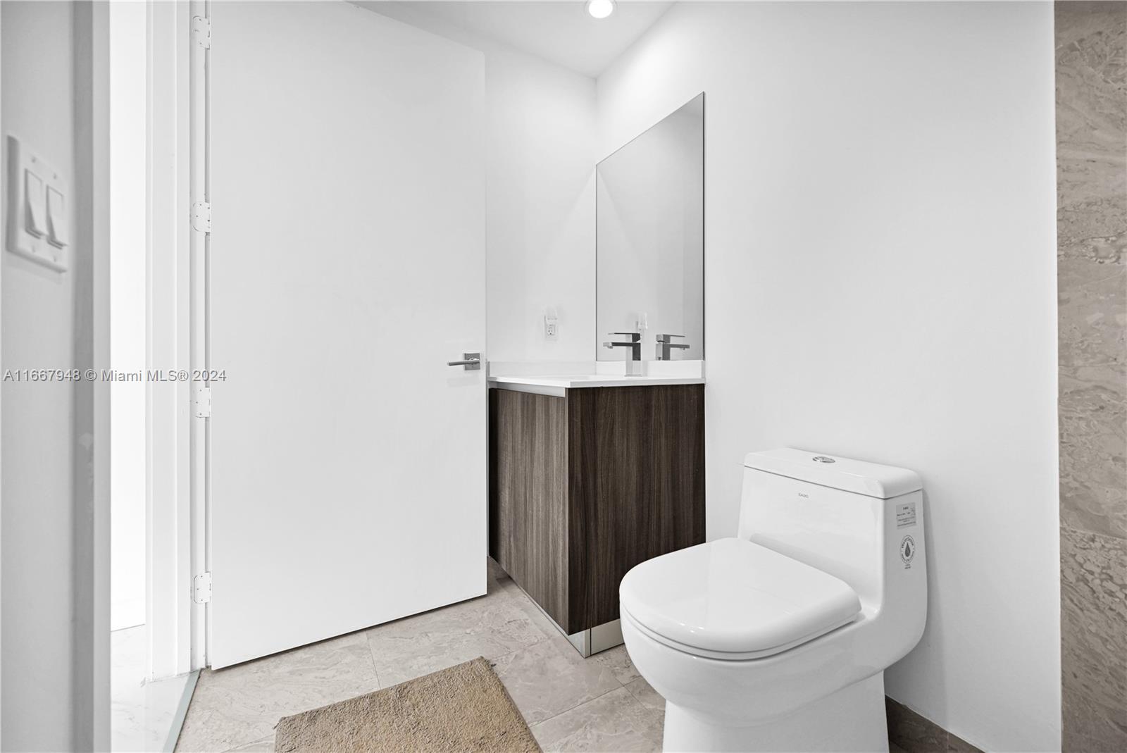 ARIA ON THE BAY CONDO - Residential