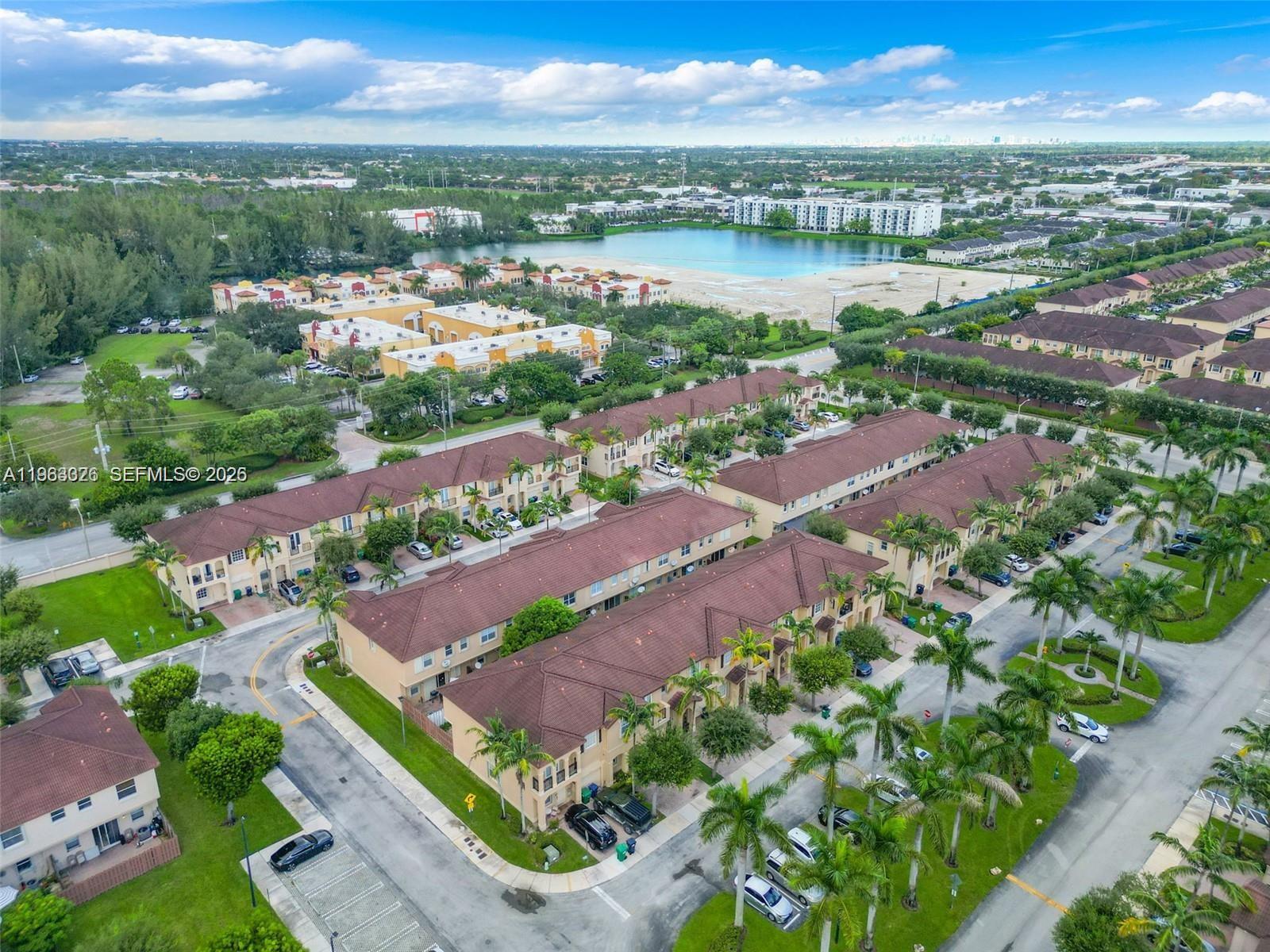 COURTS AT TUSCANY NORTH - Residential