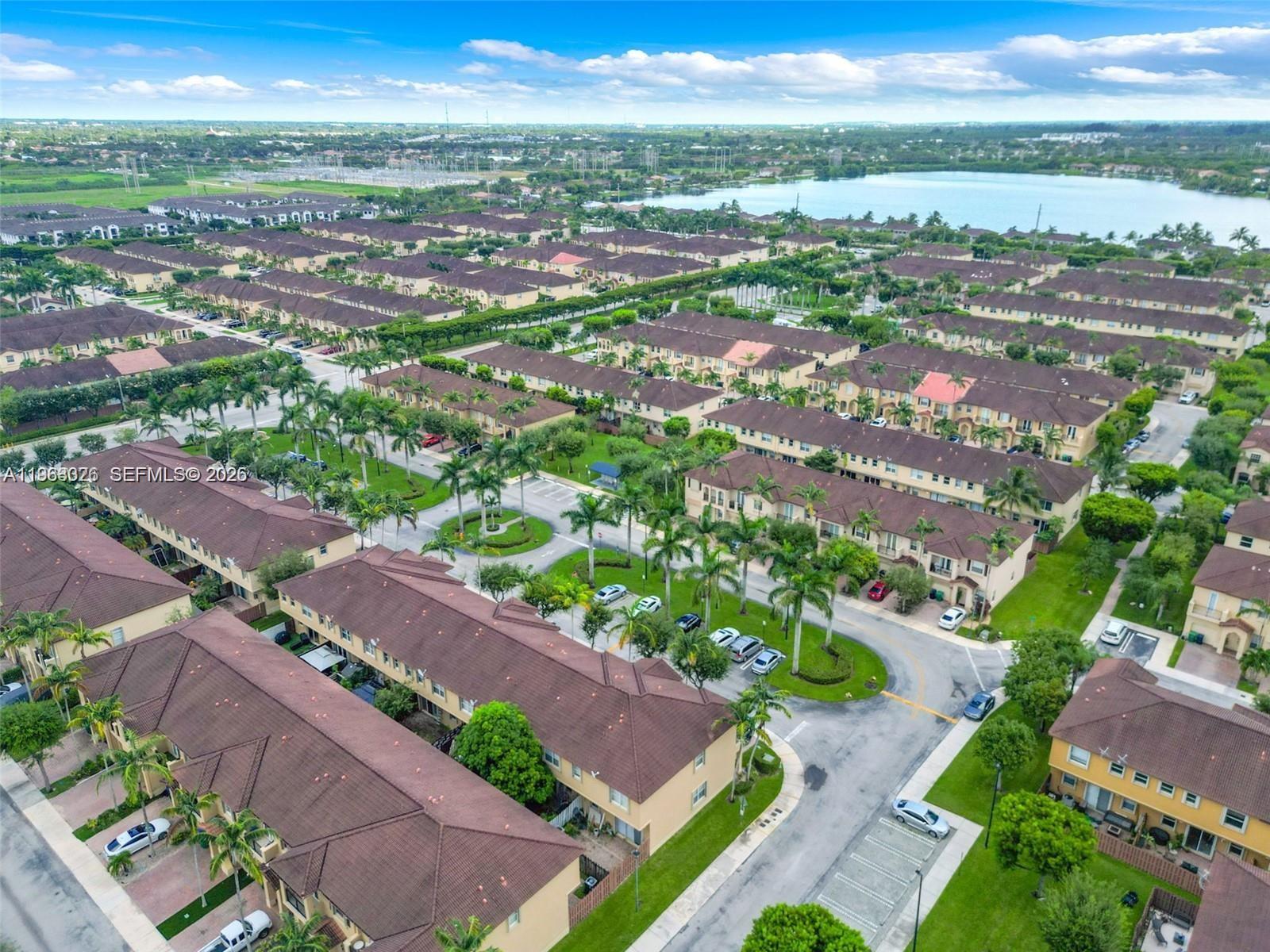 COURTS AT TUSCANY NORTH - Residential
