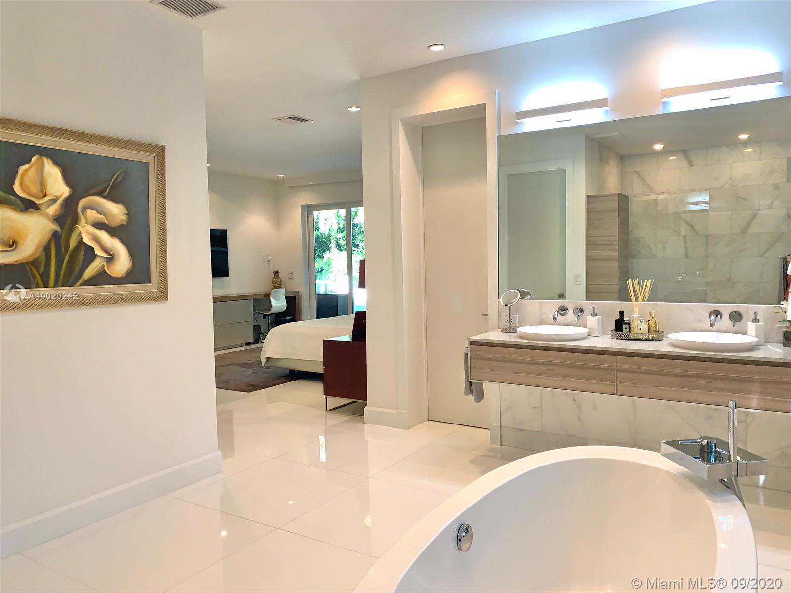 LEAFY WAY - Residential