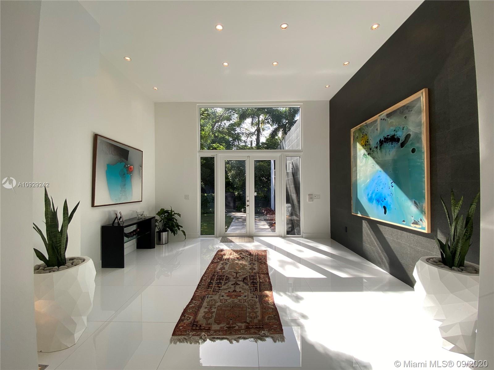 LEAFY WAY - Residential