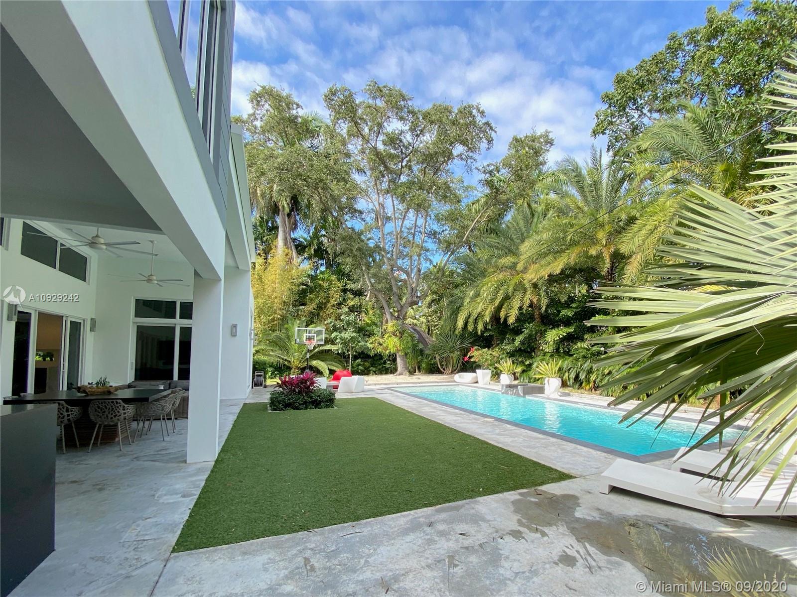 LEAFY WAY - Residential