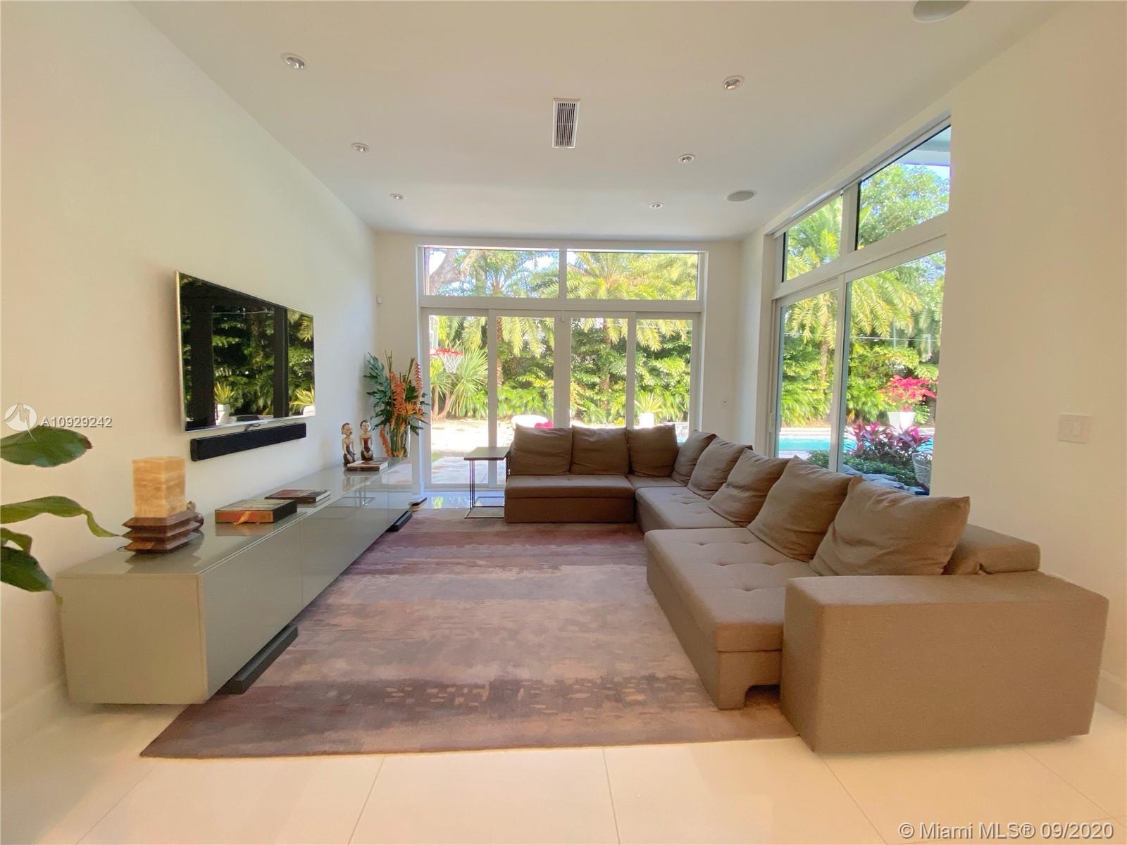 LEAFY WAY - Residential