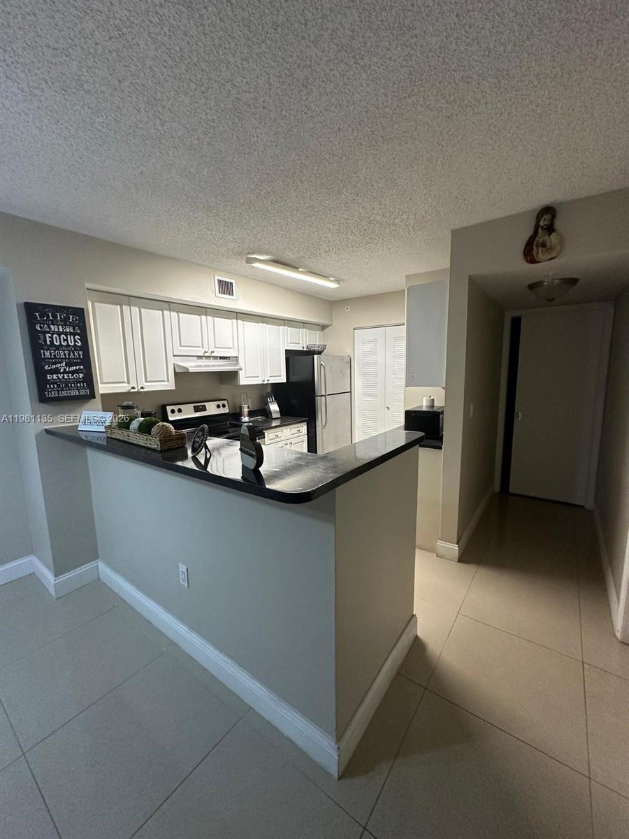 ST ANDREWS CONDO - Residential Lease