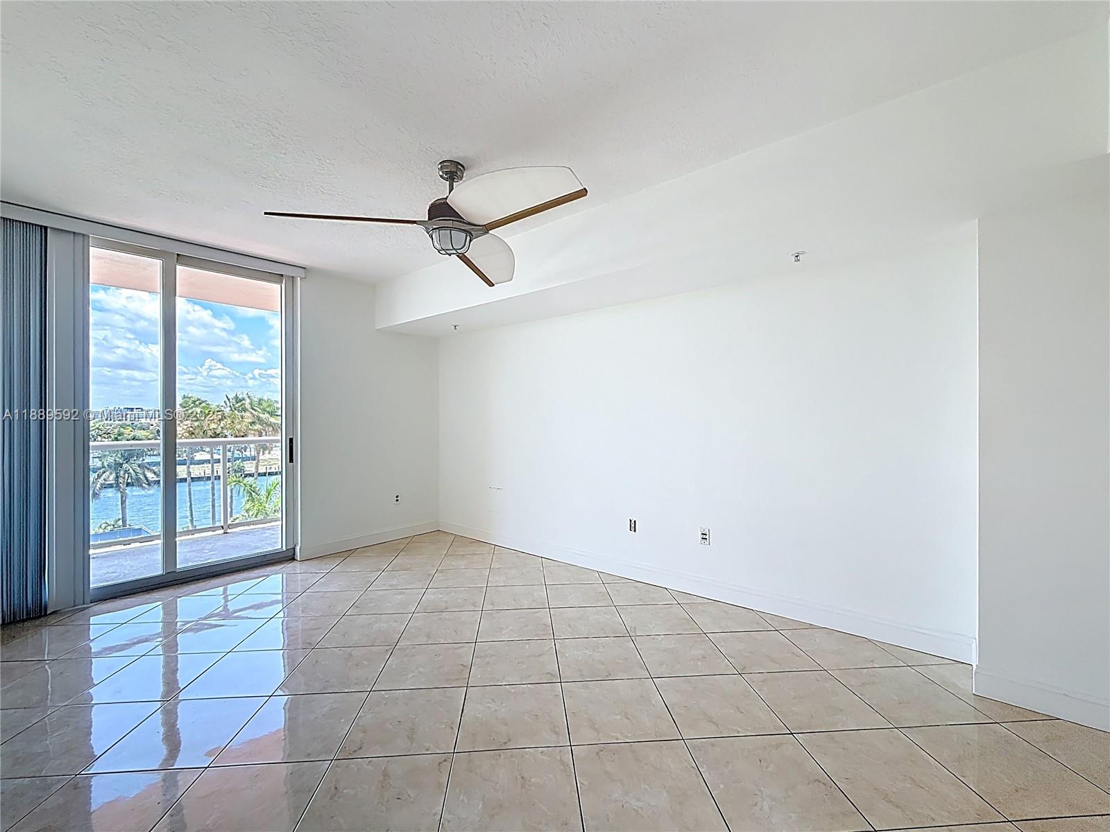 TIDES AT BRIDGESIDE SQUAR - Residential