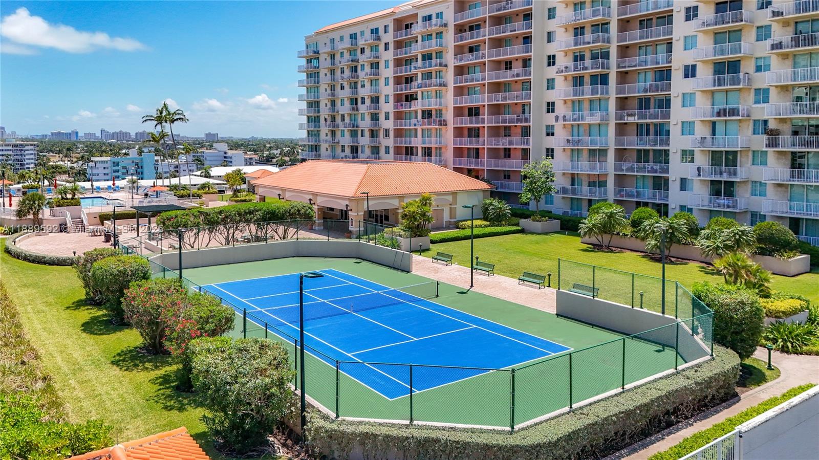 TIDES AT BRIDGESIDE SQUAR - Residential