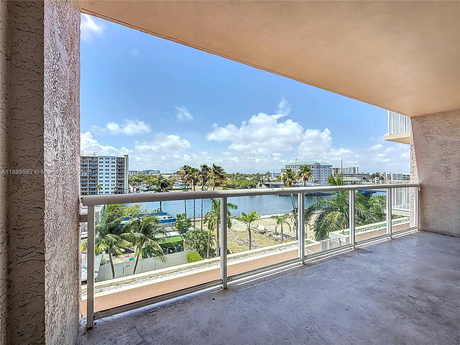TIDES AT BRIDGESIDE SQUAR - Residential