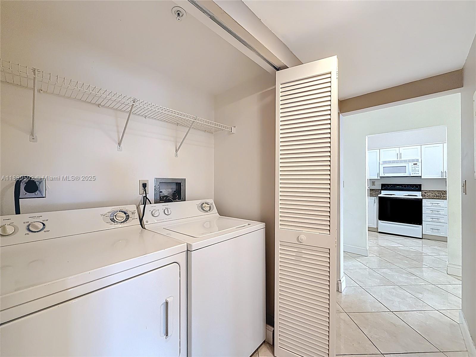 TIDES AT BRIDGESIDE SQUAR - Residential
