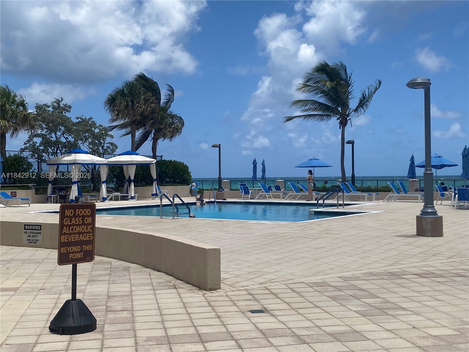 MALAGA TOWERS CONDO - Residential