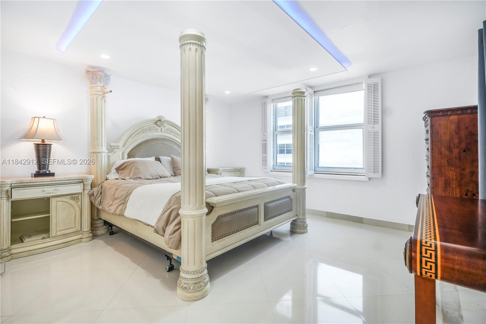 MALAGA TOWERS CONDO - Residential