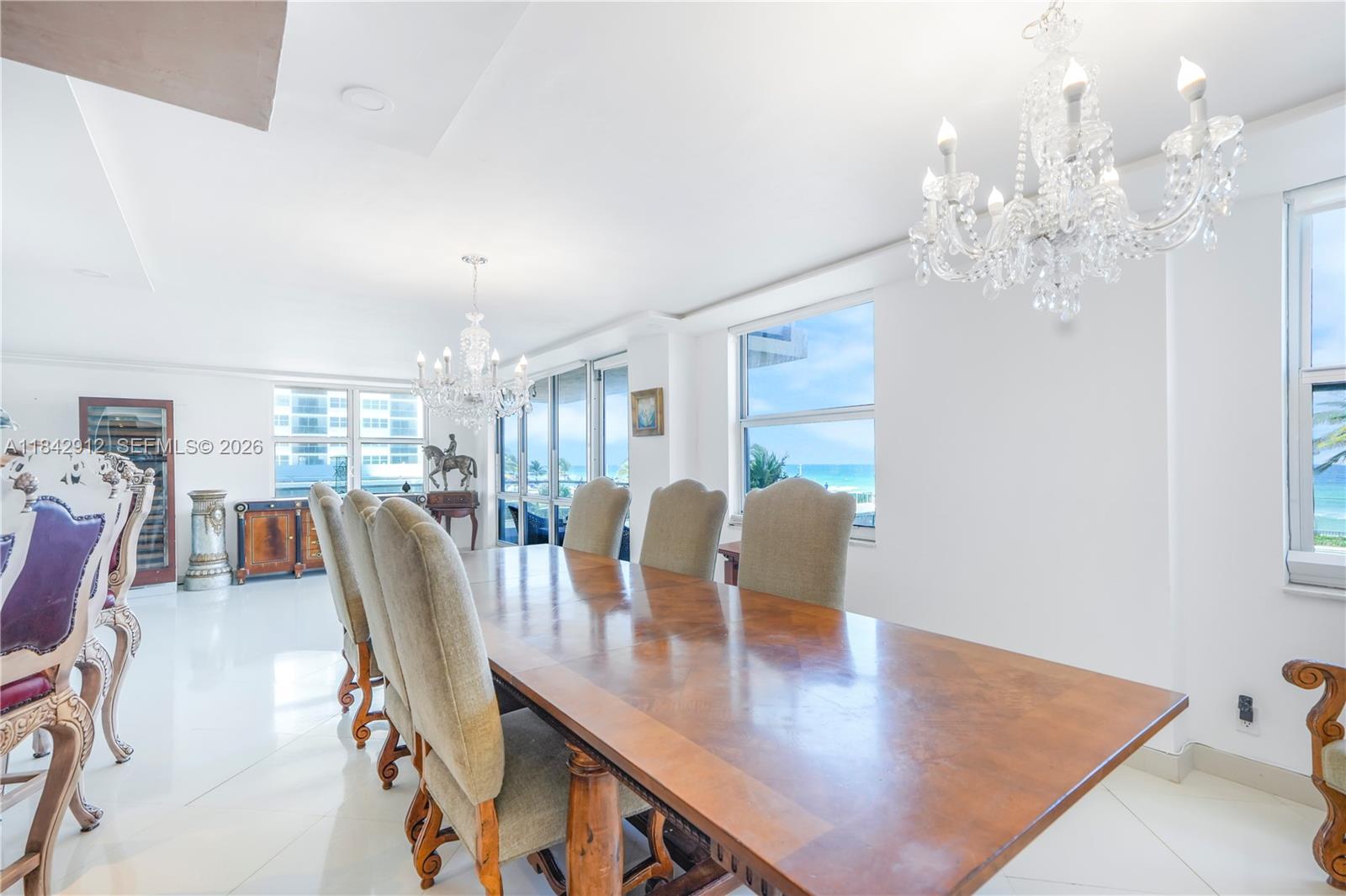 MALAGA TOWERS CONDO - Residential