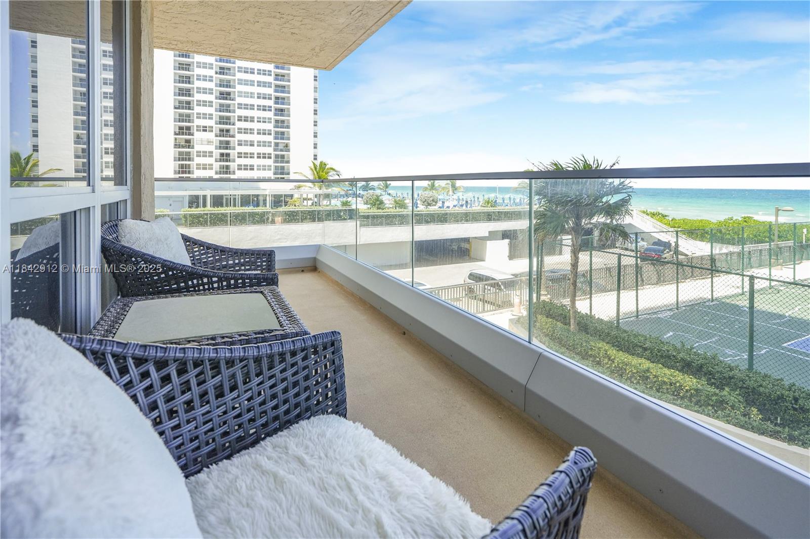 MALAGA TOWERS CONDO - Residential