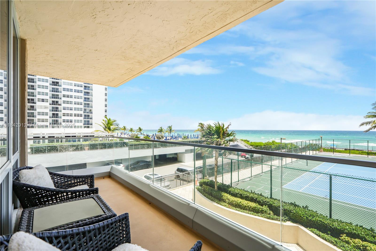 MALAGA TOWERS CONDO - Residential