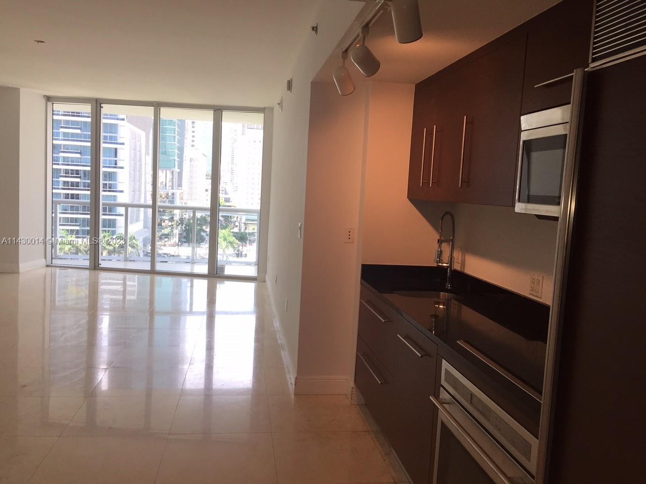 ICONBRICKELL CONDO NO 1 - Residential Lease