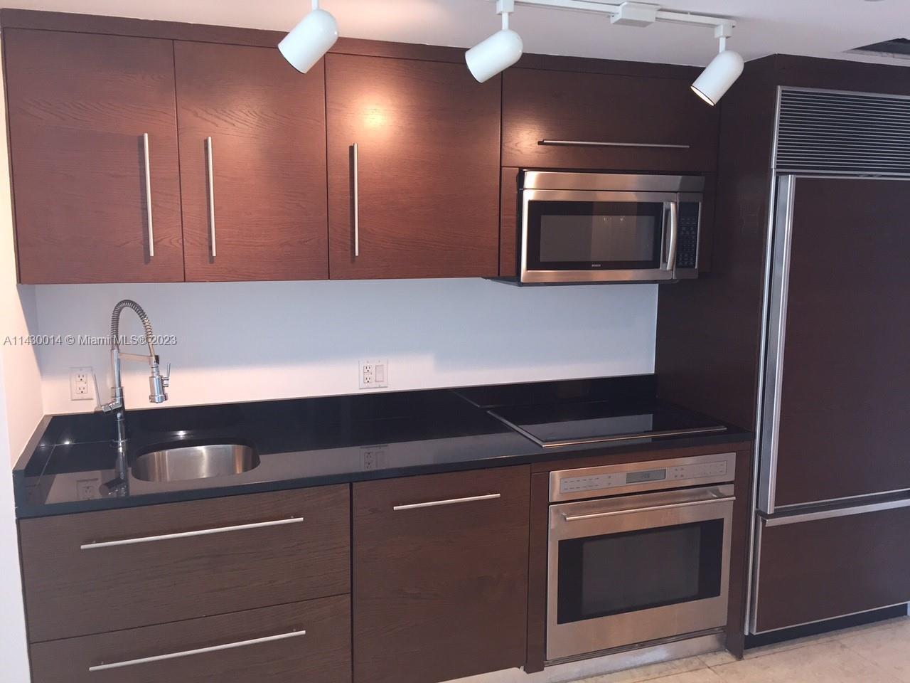 ICONBRICKELL CONDO NO 1 - Residential Lease