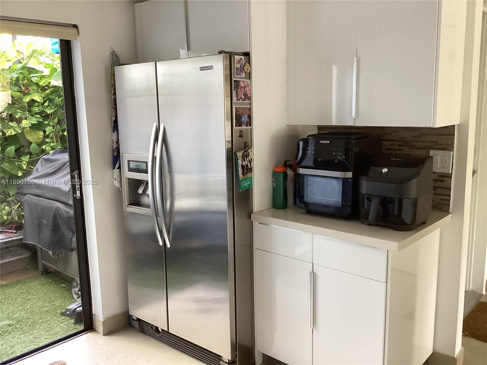 POINCIANA IS YT & RCQ CLU - Residential Lease