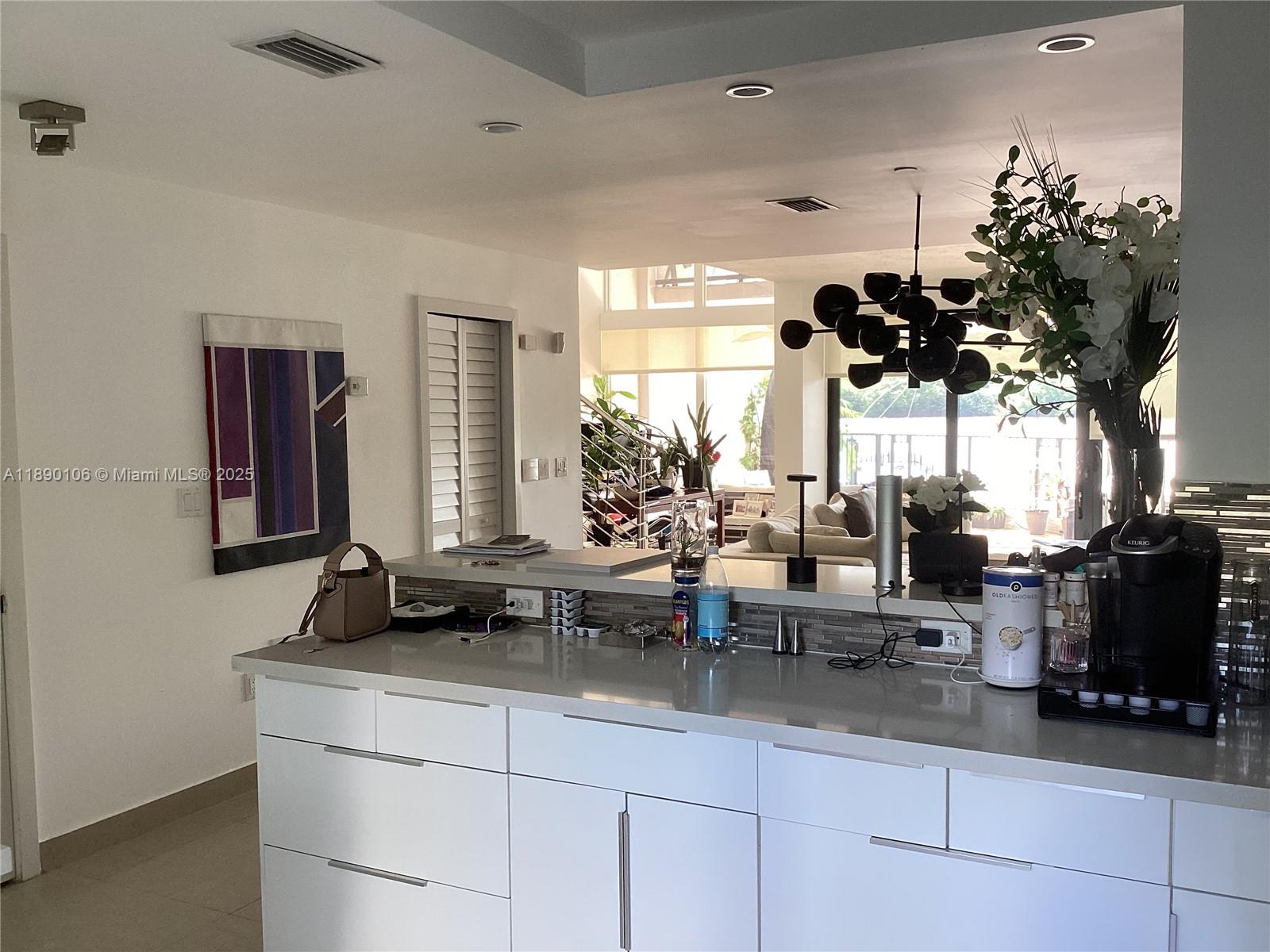 POINCIANA IS YT & RCQ CLU - Residential Lease